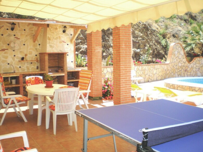 1051 Villa Al-andalus