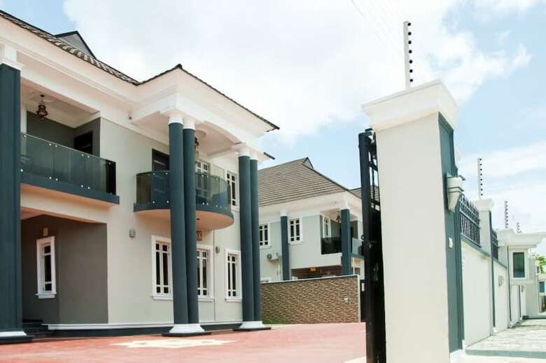 Hotel Btt Luxury