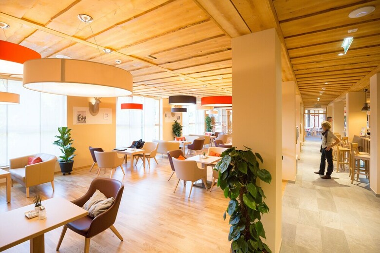 Jufa Hotel Laterns - Klangholzhus