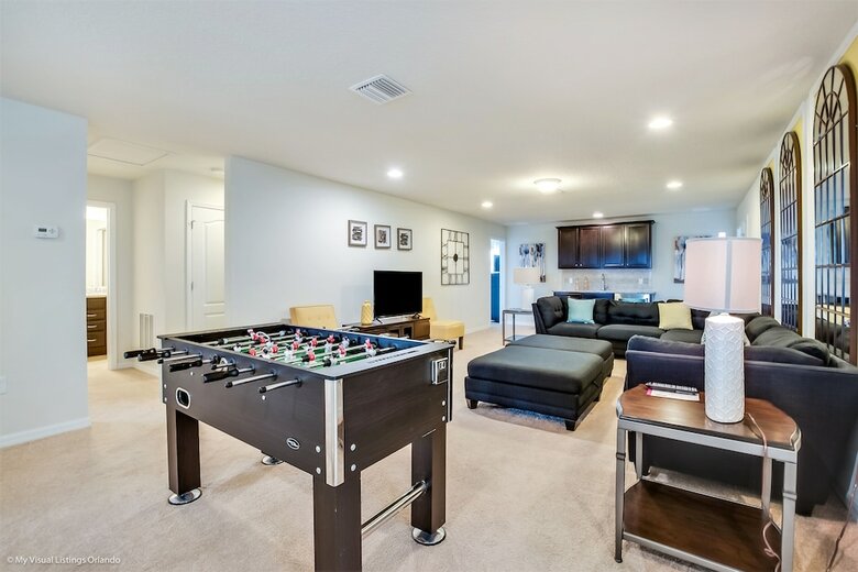 8832 Macapa Drive