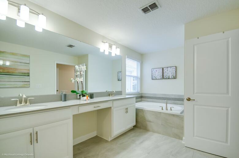 Villa 1576 Flange Drive