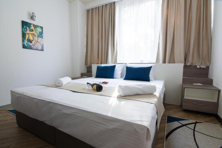 Hotel Omia
