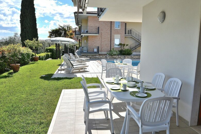 Villa C� Le Terrazze With Pool