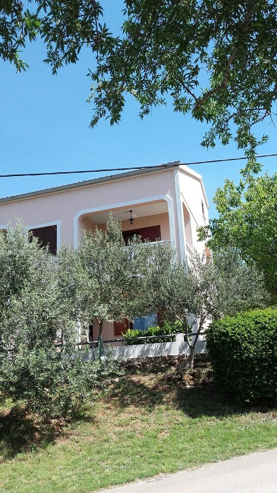 Apartments Smilje & Maslina
