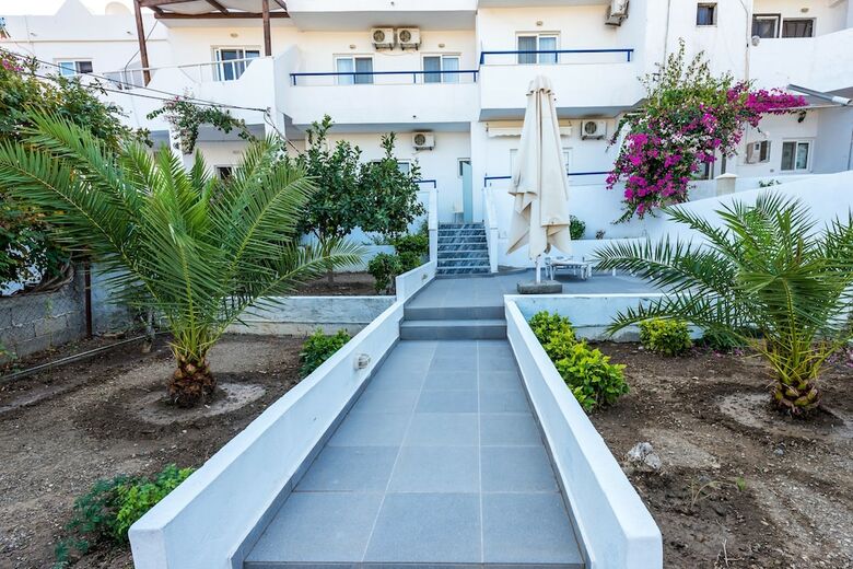 Apartamentos Corafili