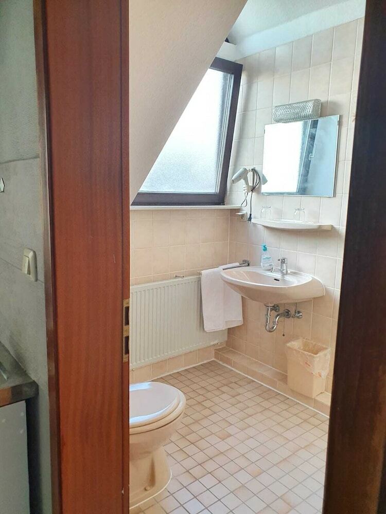 Hotel - Pension - Weller