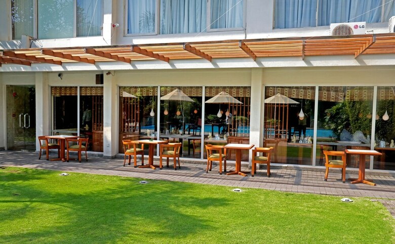 Hotel Ramada By Wyndham Colombo
