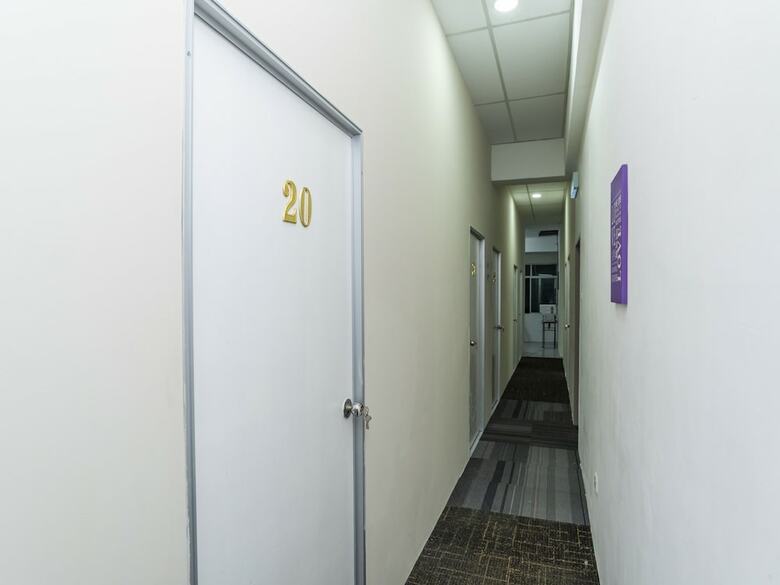 Hotel Spot On 89757 The Rooms Jb