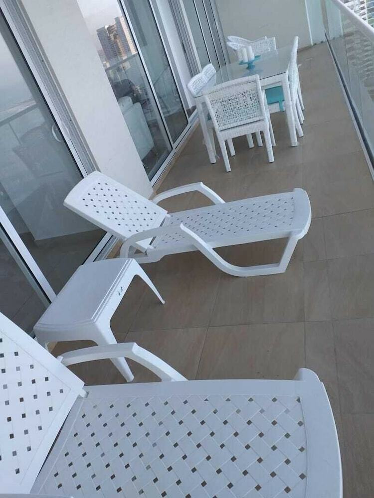 Apartamentos H2 Condominio Cartagena