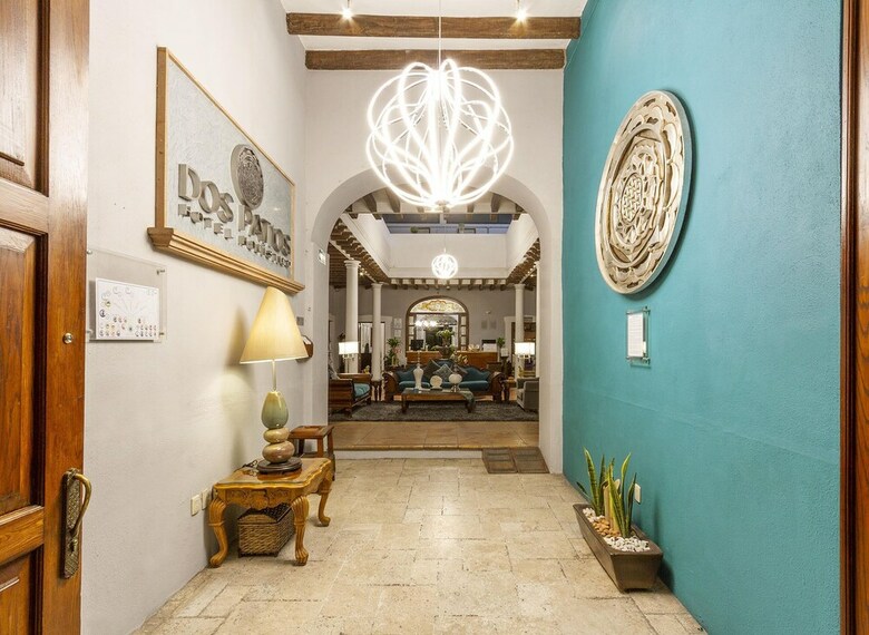 Hotel Dos Patios By Latour