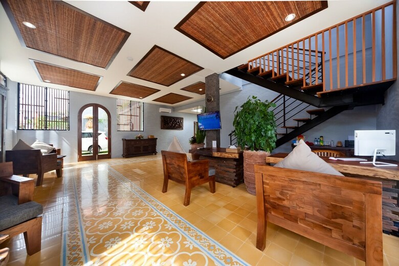 Bed & Breakfast Kusuma Living And Villas