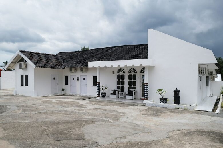 Hostal Dewi Residence 1