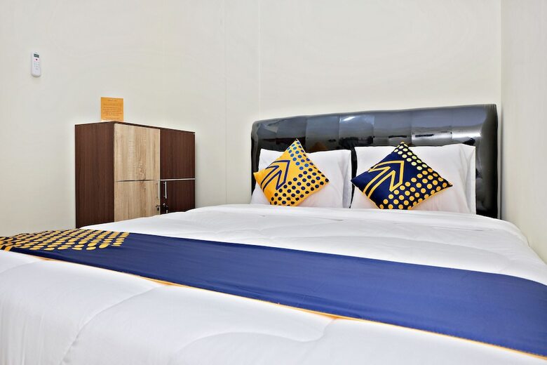 Hostal Spot On 2616 Pondok Danesti Syariah