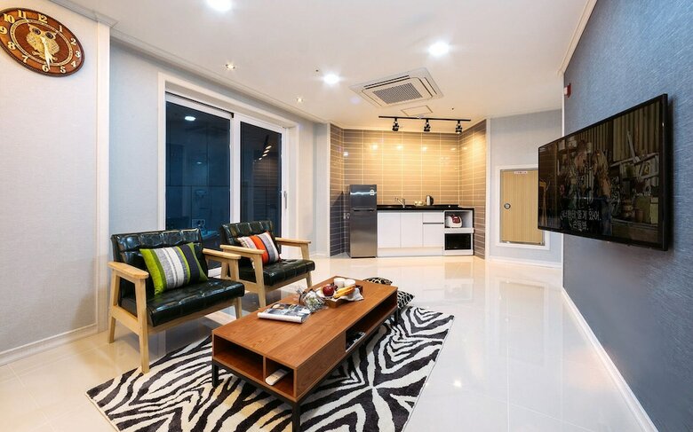 Yeosu Paradise Spa Pension