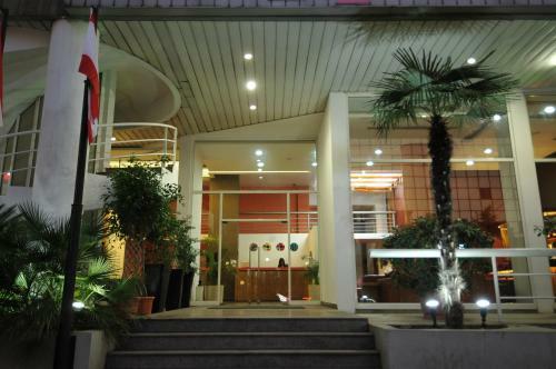 Aparthotel Suite Hotel Chrome - Beirut
