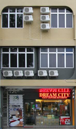 Hostal Dream City