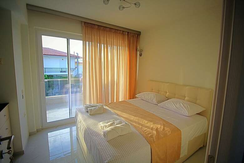 Aparthotel Sky Rays Luxury Apartments