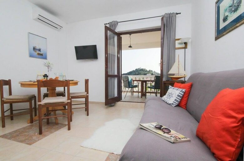 Friends And Family Apartments