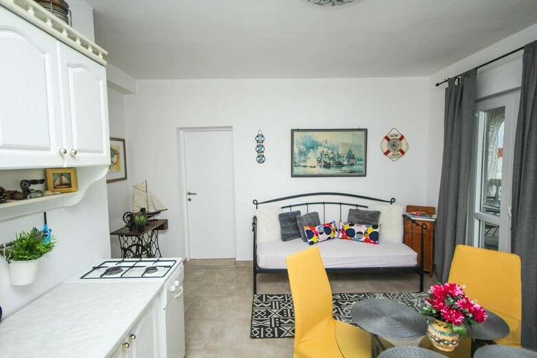 Friends And Family Apartments