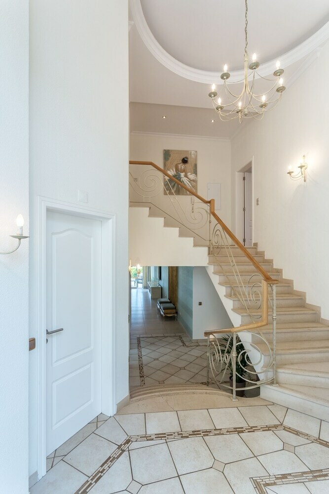 Villa Romano - Luxury Villa