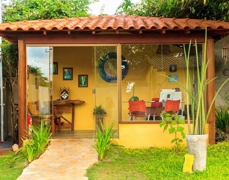 Posada Pousada Jardim Da Nova Era