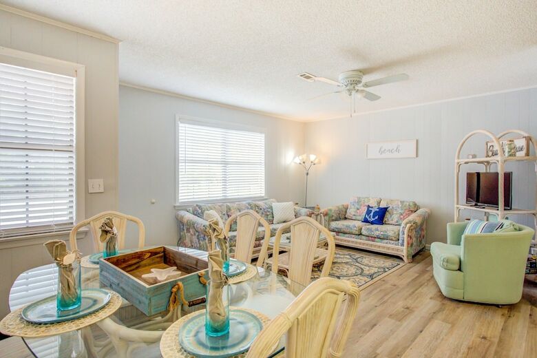 5508 Beach Drive By Forehand Rentals
