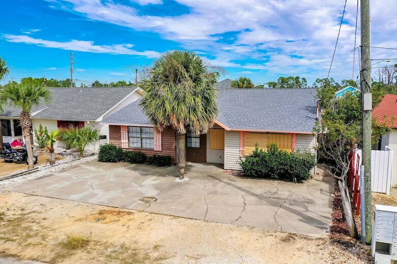 5508 Beach Drive By Forehand Rentals