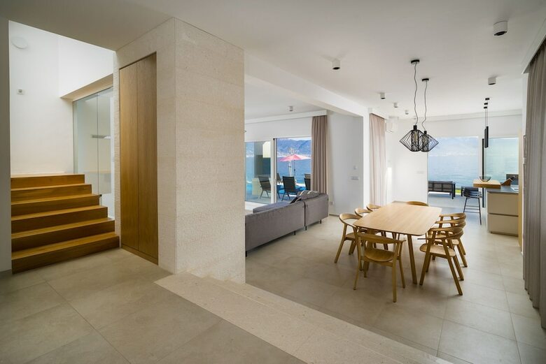Beachfront Villa Grey Martini With Pool