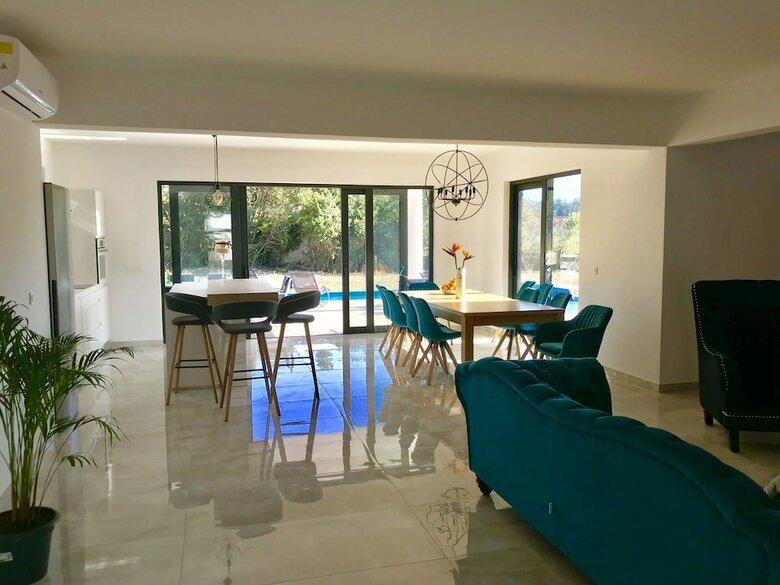 Villa Primavera With Swimming Pool