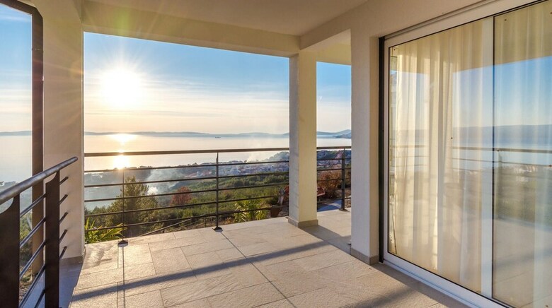 Luxury Villa White Velvet With Pool