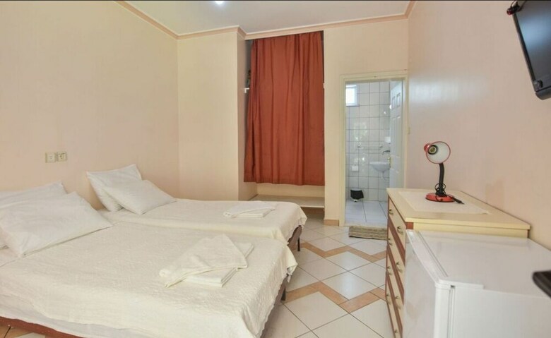 Cizenel Hotel