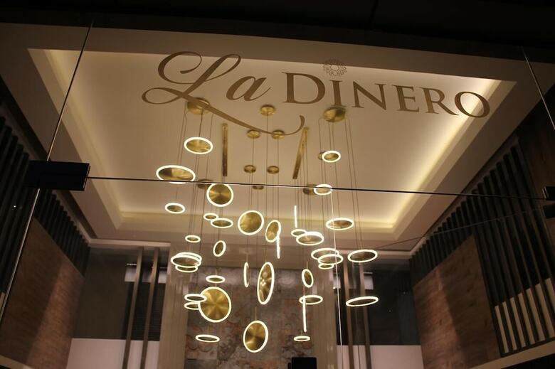 Hotel La Dinero