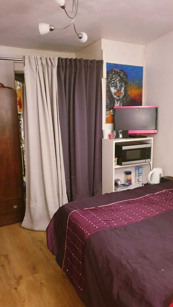 Comfy Apartment With Great Transport Links
