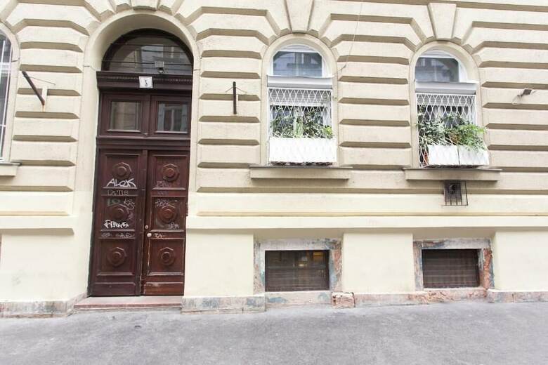 Home Apartment