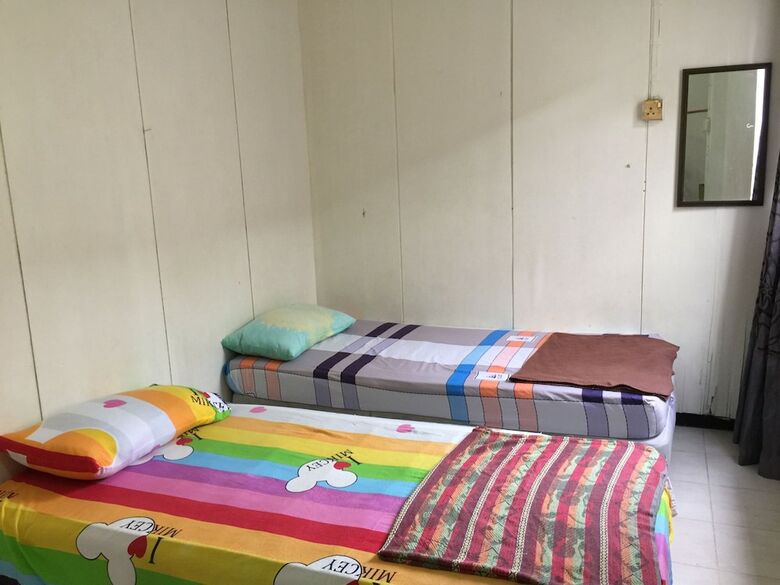 Hotel Pesona Backpackers Inn