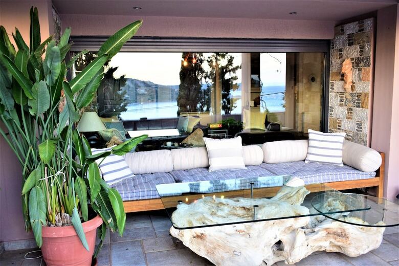 Zeus Villa- Seaview Luxury Villa