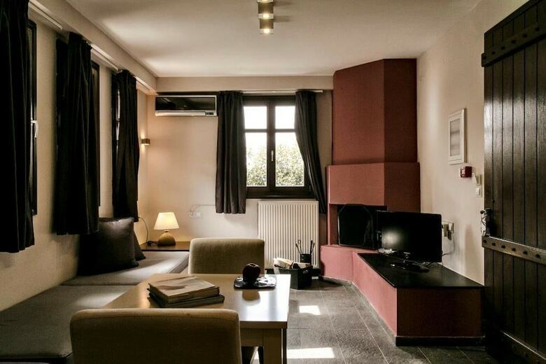 Hotel 12 Months Luxury Resort