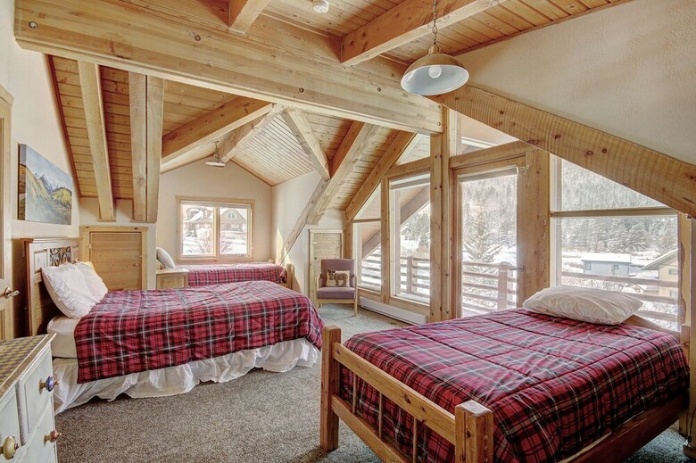 Cook Family Lodge