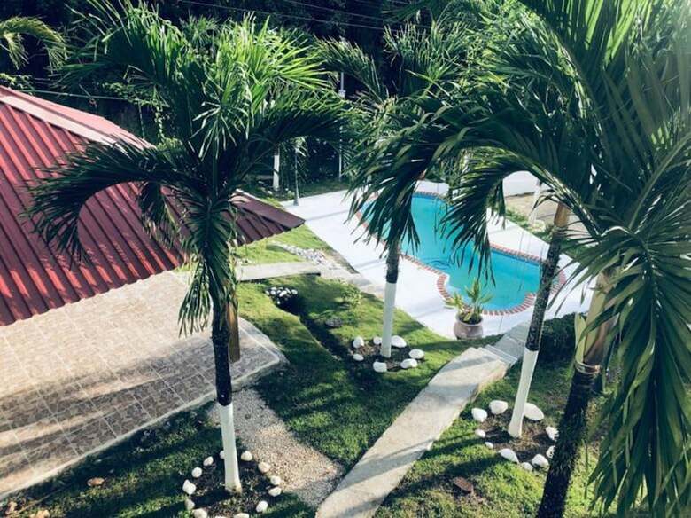 Casa Familiar Villa Aura