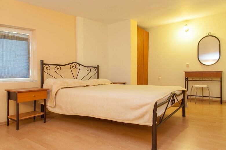 Marianna Apartments