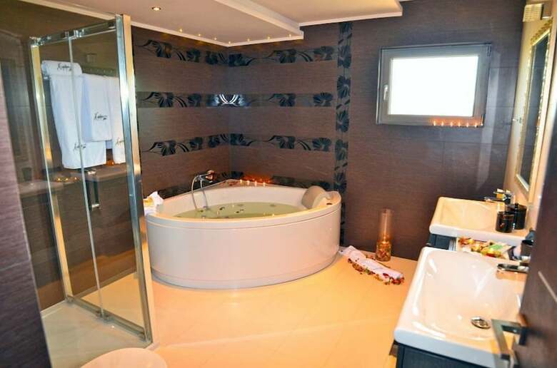 Aparthotel Kymothoe Elite
