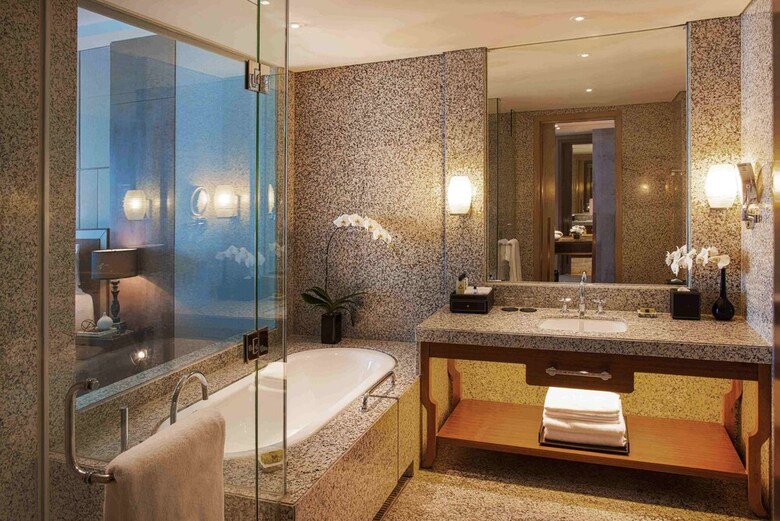 Hotel Intercontinental Hanoi Landmark72
