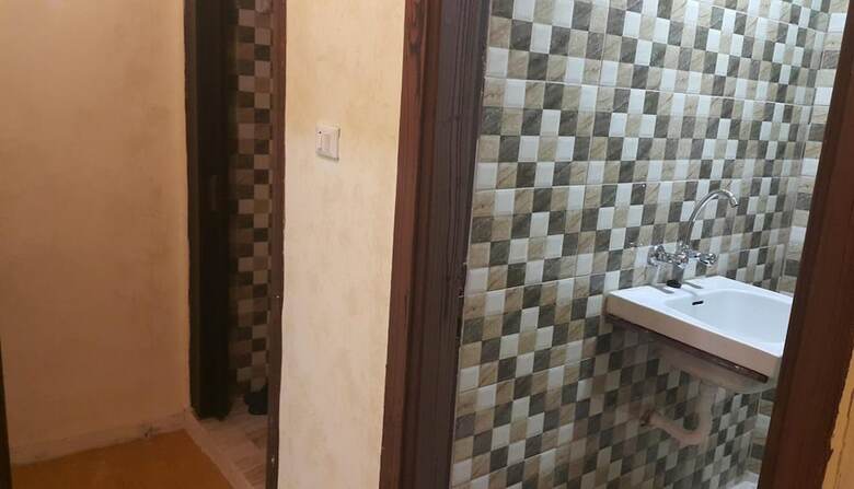 Al-houriat Hotel
