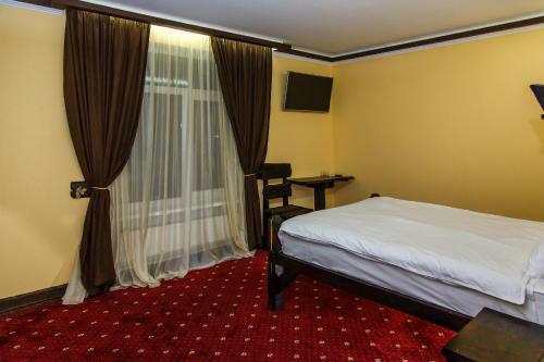 Hotel Dniprovskiy Dvir