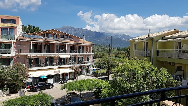 Hotel Grand Nefeli