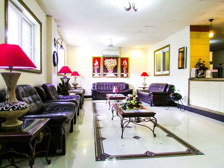 Urban Rose Hotel And Apartment
