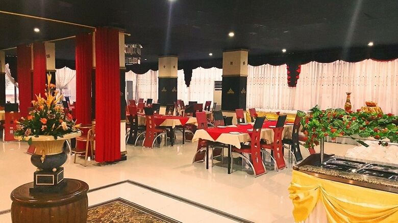 Urban Rose Hotel And Apartment