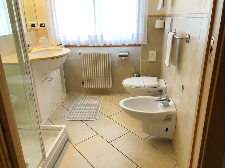 Hotel Comano Cattoni Holiday