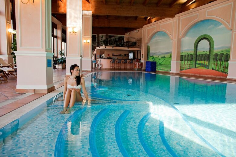 Hotel Comano Cattoni Holiday