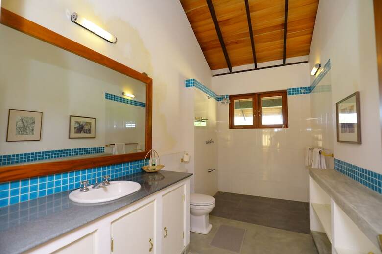 Hotel Makuludola Bungalow
